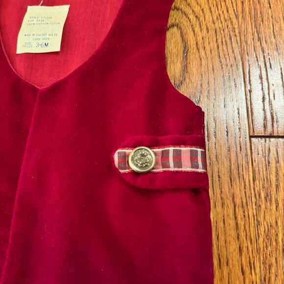 Christmas Boys 3-6 Months Jon Jon Red Velvet One Piece Accent Plaid Gold Buttons - Picture 3 of 9